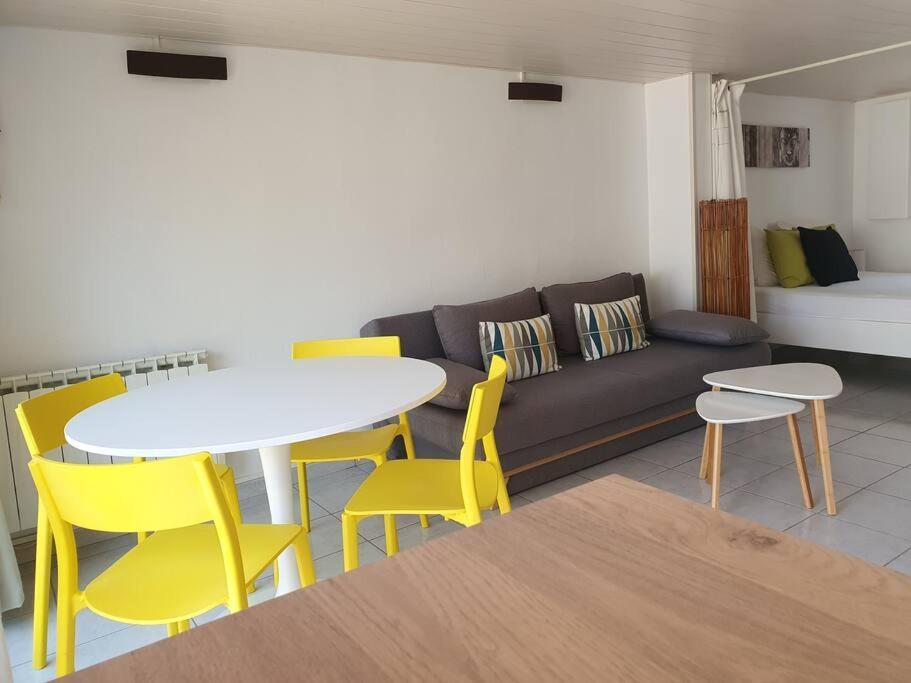 Logement Amboise Centre Avec Terrasse Privee Екстер'єр фото
