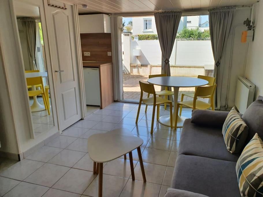 Logement Amboise Centre Avec Terrasse Privee Екстер'єр фото